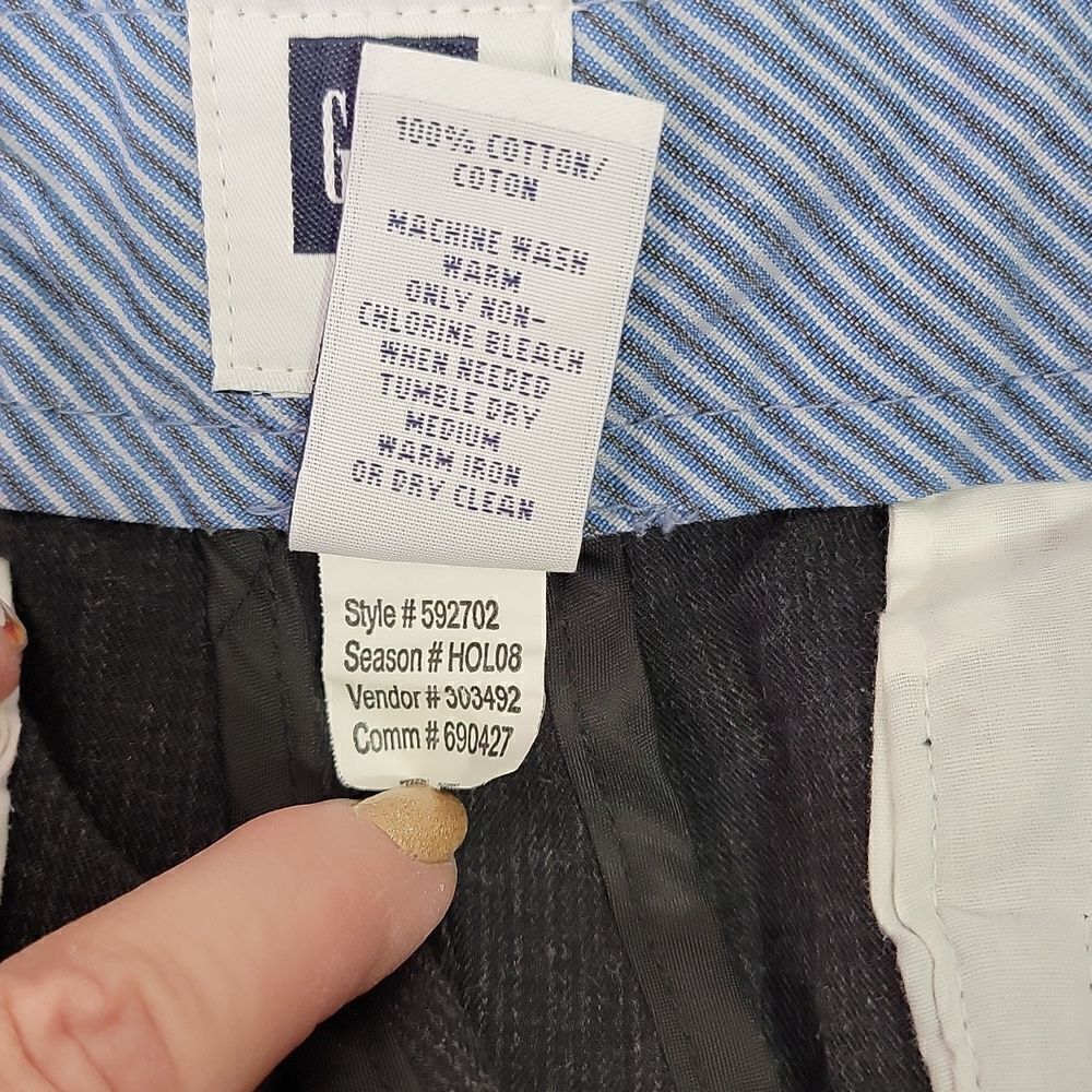 Gap. Dress Pants. Charcoal. Size 33X32. EUC - Picture 7 of 7